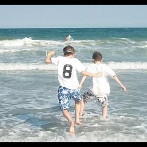 Meet your Posher, Casey